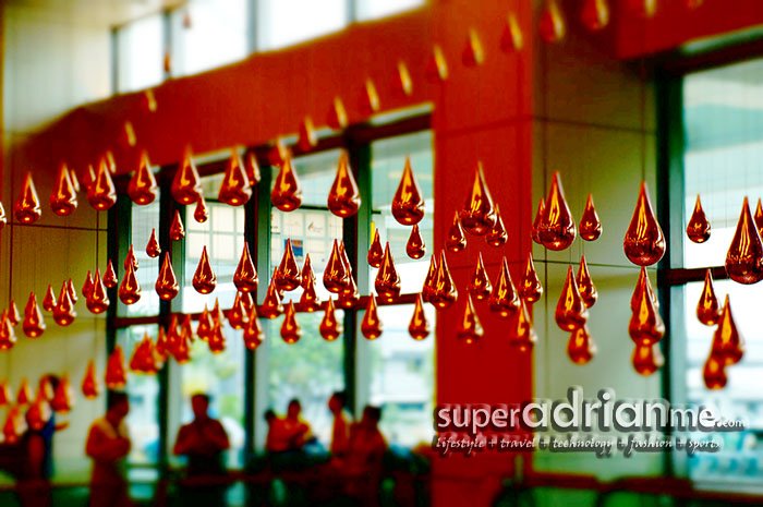 Wowww!! Hujan Kinetik di SingaporeÂ’s Changi Airport 8