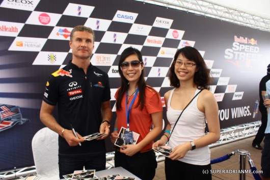Fans with David Coulthard at the Red Bull Speed Street Singapore 2011 Event