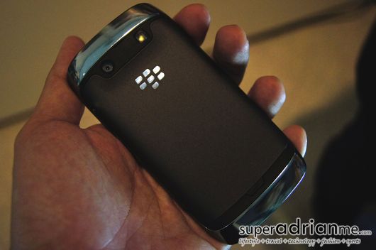 BlackBerry Torch 9860 - Back