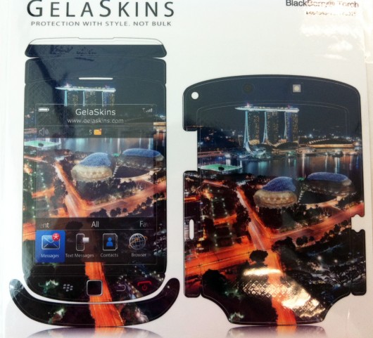 Singapore Skyline themed skin for BlackBerry Torch