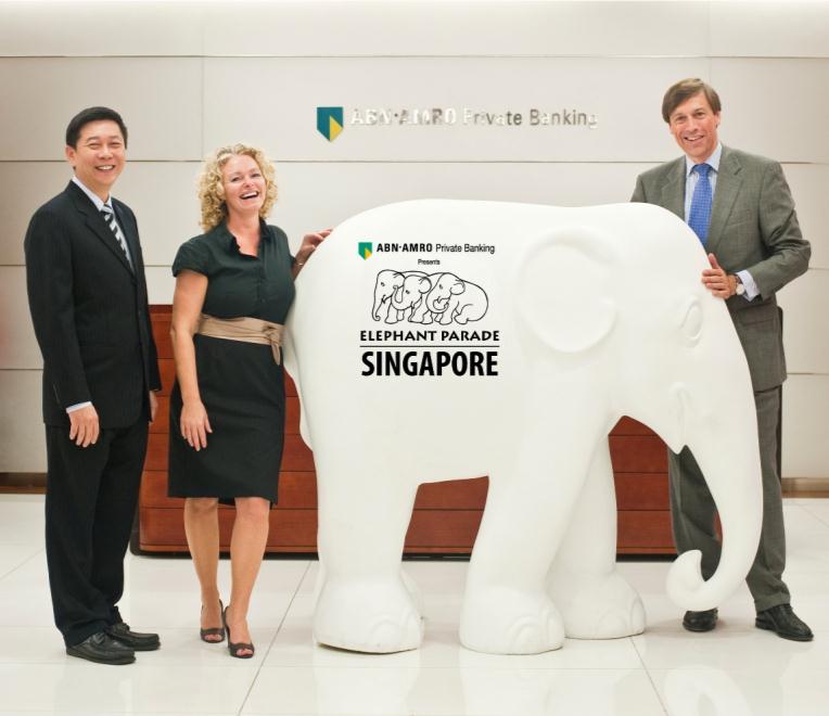 Elephant Parade: Mr. Lee Chang Tze, Head of South East Asia, ABN AMRO Private Banking Asia; Ms. Marieke de Zeeuw, Project Manager, Elephant Parade Singapore; Mr. Jeroen Rijpkema, Chief Executive Officer, ABN AMRO Private Banking International