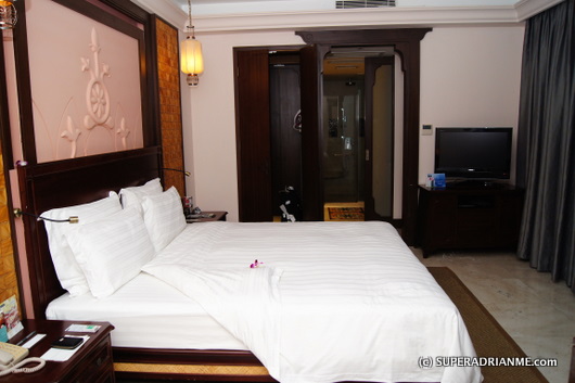 The Myanmar Villa bedroom at the Pullman Sanya Yalong Bay Resort and Spa, China