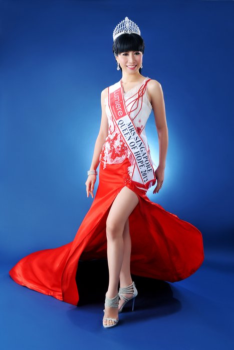 Mrs Singapore Queen of Hope 2012