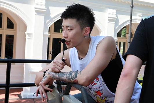 Jay Park Hippo Bus Ride Chatting with Fans