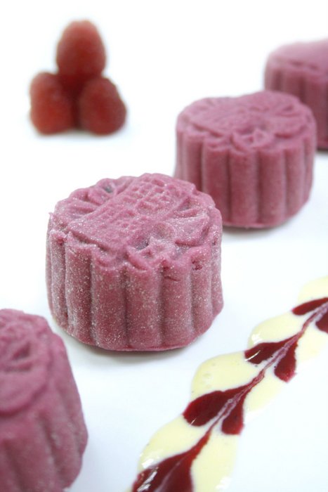 Hua Ting - Mini Snow Skin Beetroot with Red Wine and Cranberry Paste