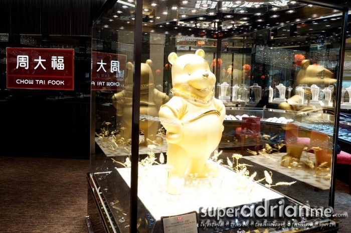Chow Tai Fook - Largest Pure Gold Winnie The Pooh Exhibition