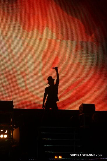 Silhouette of Adam Lambert