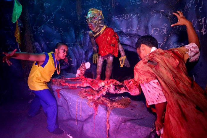 Ocean Park - Haunted House - Escape from Mystery Mountain