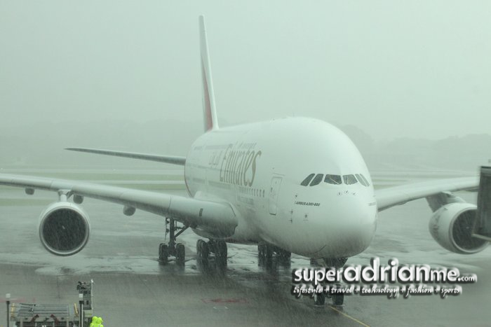 EMIRATES A6-DEF Airbus A380 in Singapore 3 December 2012