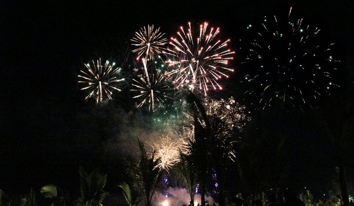 Mulia Bali - Fireworks at Sky Bar - 31122012