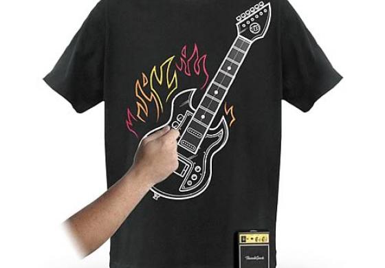 HARRYQ - Playable Guitar T-Shirt