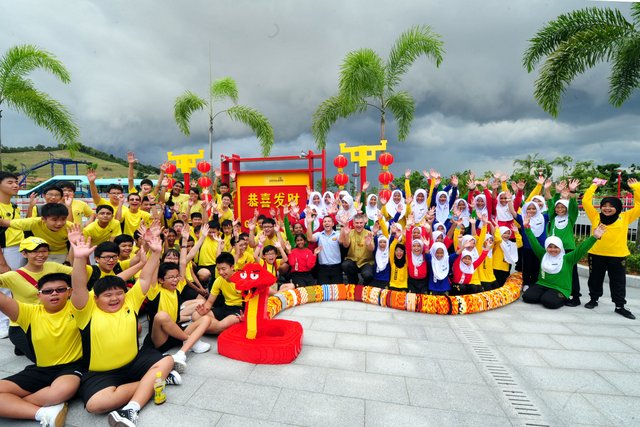 LEGOLAND Malaysia World's Longest LEGO Snake (16)