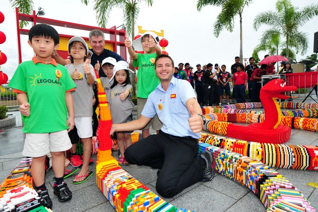 LEGOLAND Malaysia World's Longest LEGO Snake (27)
