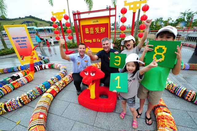 LEGOLAND Malaysia World's Longest LEGO Snake (31)