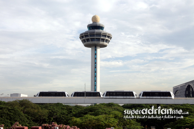 Singapore Changi Airport Terminal 3, World's #1 airport (Sk…