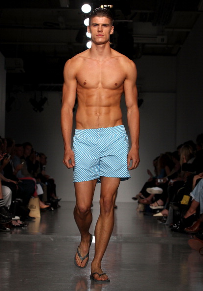 Gallery: HOM by Jonathan Saunders Spring/Summer 2014 | SUPERADRIANME.com